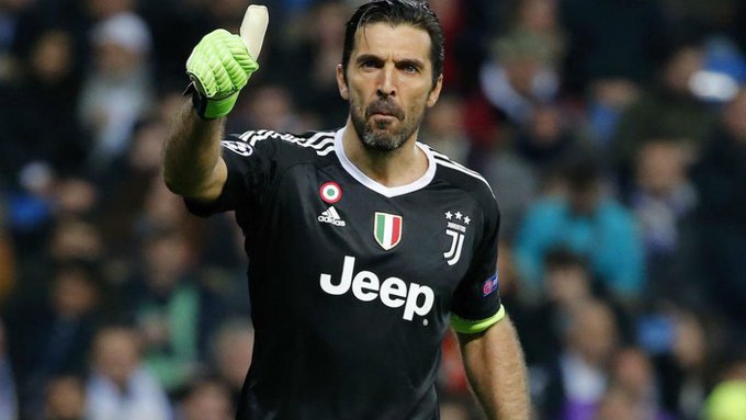 Istenkáromlásért eltiltották Gianluigi Buffont