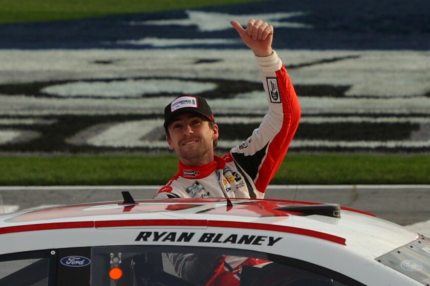 Hat futam, hat győztes a NASCAR-ban