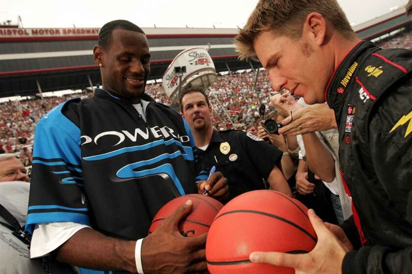 Már Lebron James is érdekelt a NASCAR-ban