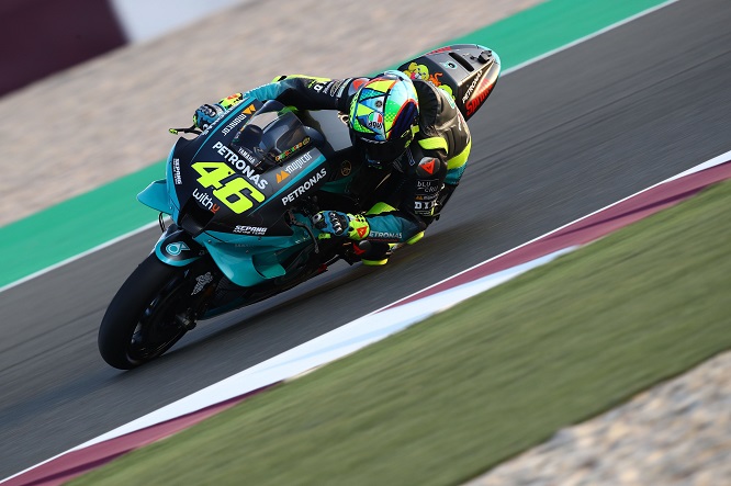 Valentino Rossinak a hátsó gumin ment el a verseny