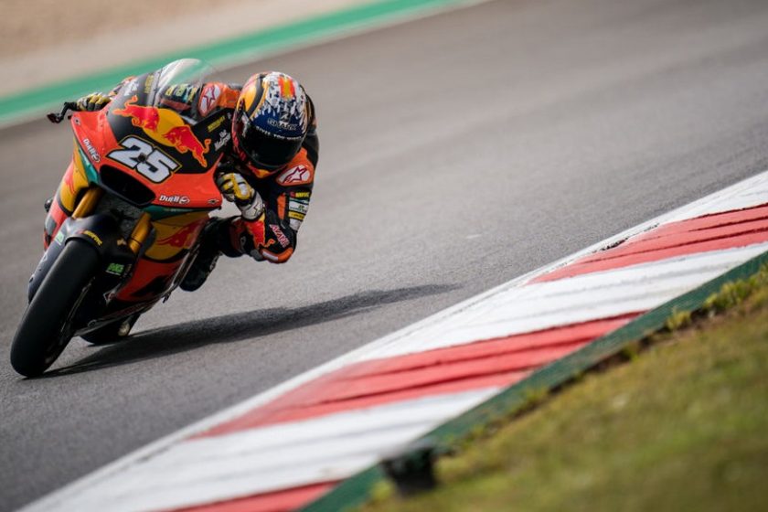 Cseh pole a Moto3-ban, spanyol a Moto2-ben