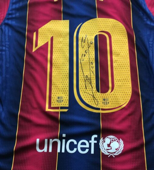 Lionel Messi mezekkel köszönte meg a vakcinákat