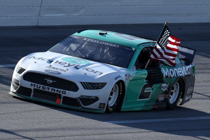 A 10. futamon a 9. győztes és nagy Logano-bukás Talladegában