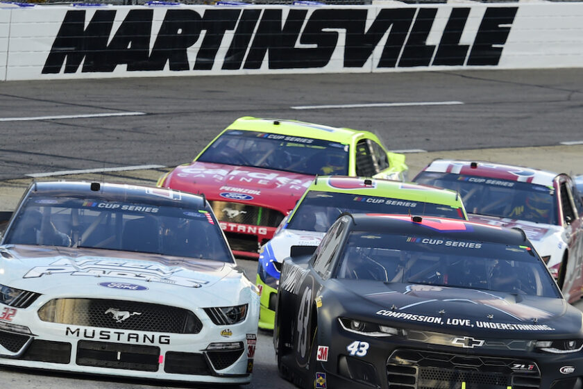 Eső miatt késett a Martinsville 500 rajtja