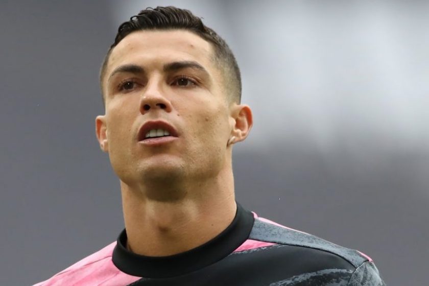 Ronaldo csomagol?