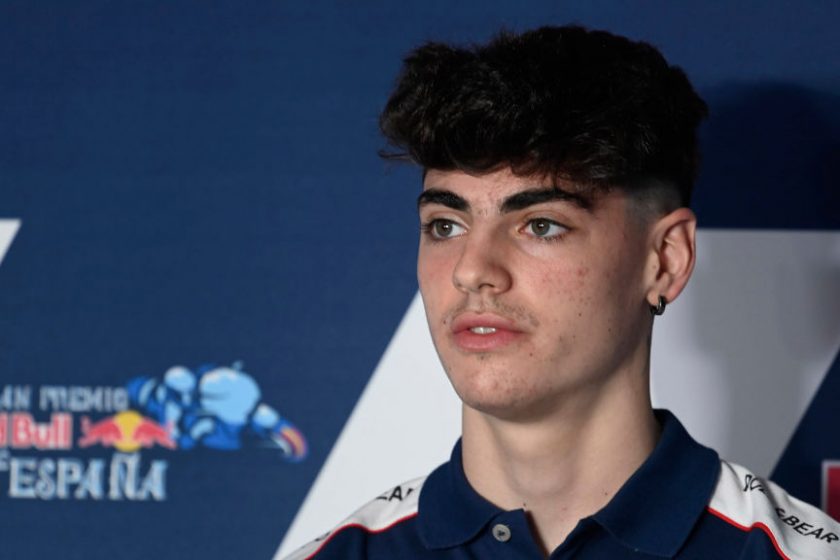 16 évesen, egyből a Moto2-ben mutatkozik be egy spanyol tehetség