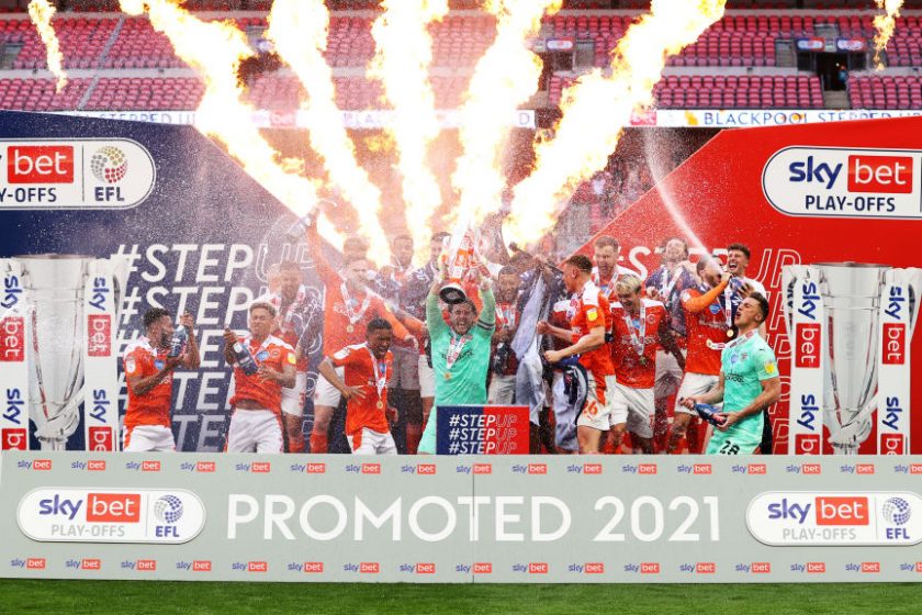 Az 1. percben öngólt vétett, de feljutott a Blackpool a C’shipbe