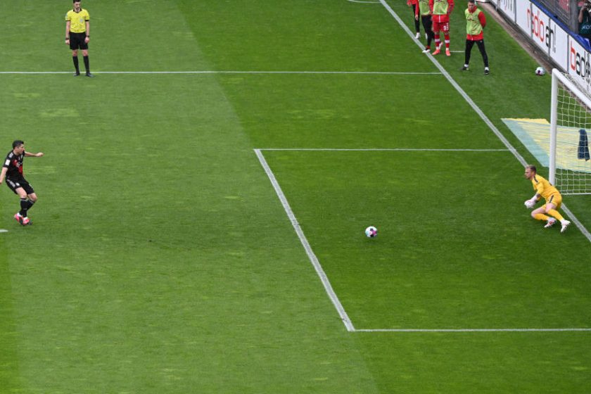Robert Lewandowski beállította Gerd Müller 49 éves gólrekordját
