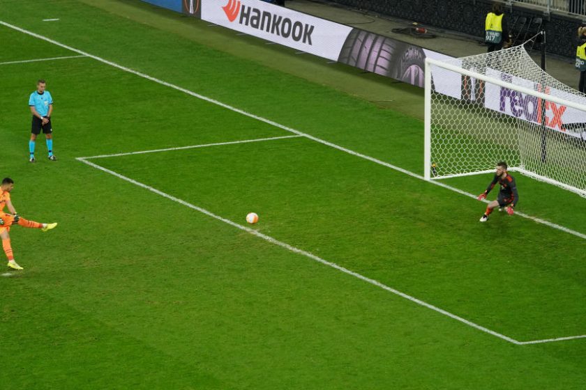 Huszonkettőből huszonegy 11-eset berúgtak az EL-döntőn