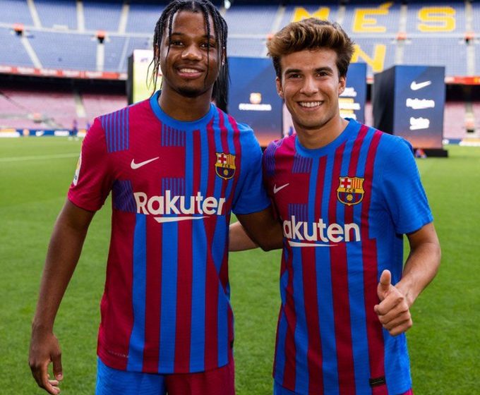 Formabontó lett a Barcelona új meze