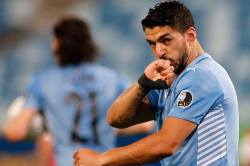 Argentína továbbjutott a Copán, Suarez hozta Uruguay első pontját