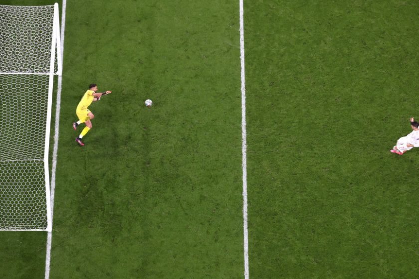 Gerard Piqué állítja, az nyeri a 11-eseket, aki kezdi. Tényleg így van?
