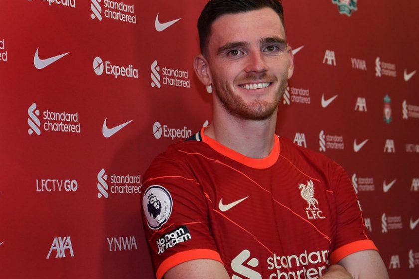 Robertson 2026-ig hosszabbított