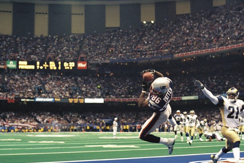 Motorbalesetben elhunyt a Patriots háromszoros Super Bowl-győztes elkapója