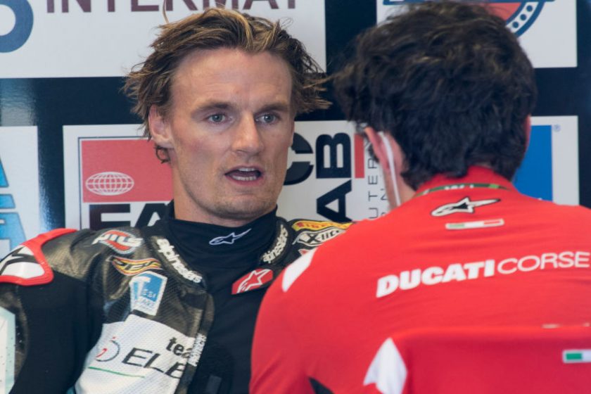 Coach-ként marad a Superbike-ban a 32-szeres futamgyőztes
