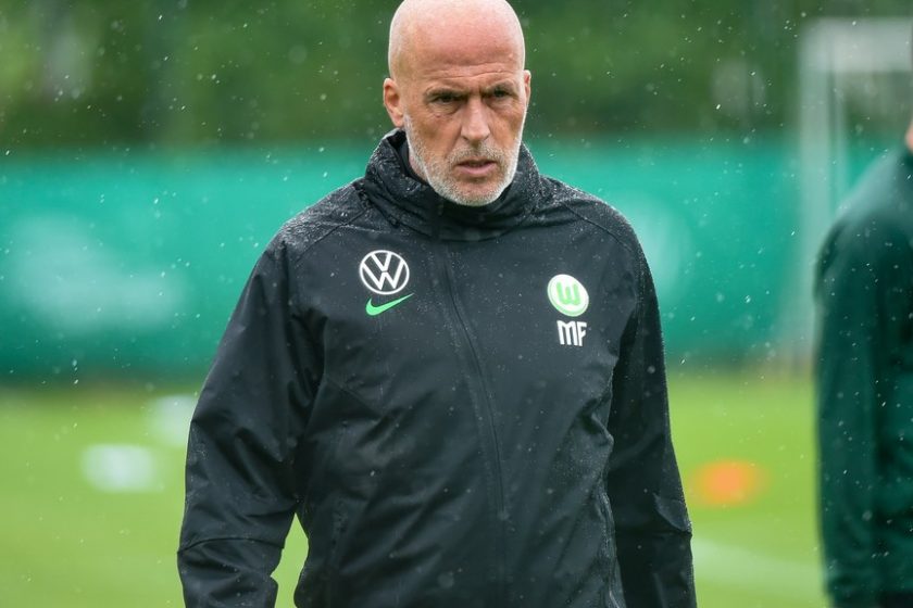 Ideiglenes vezetőedző a Wolfsburgnál