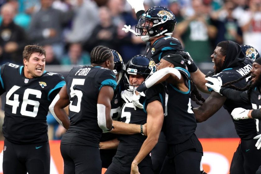 A Jacksonville marad Angliában