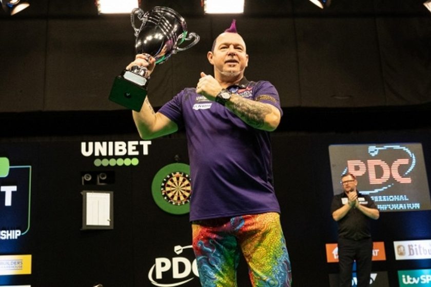 Rajtol a darts Eb!