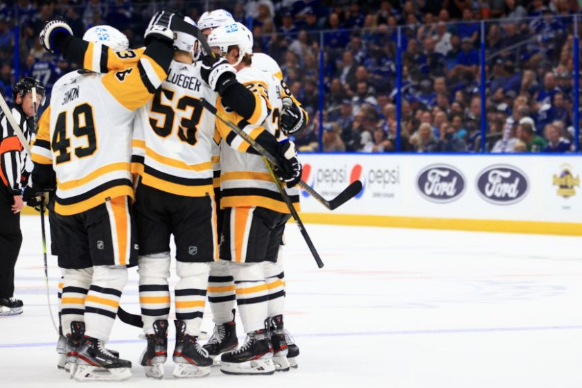 Legyalulta a Penguins a bajnokot a nyitányon