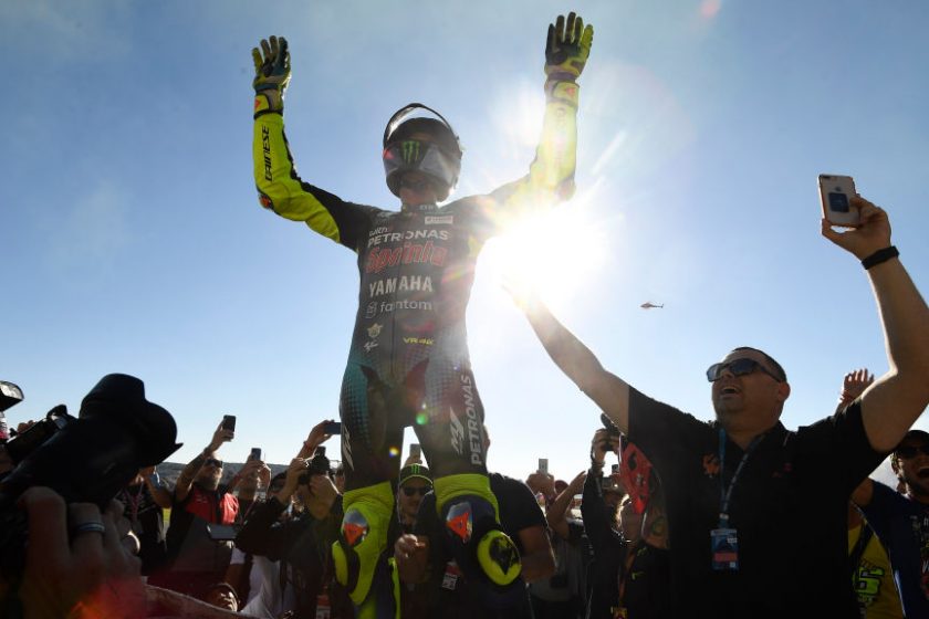 Valentino Rossi befejezte