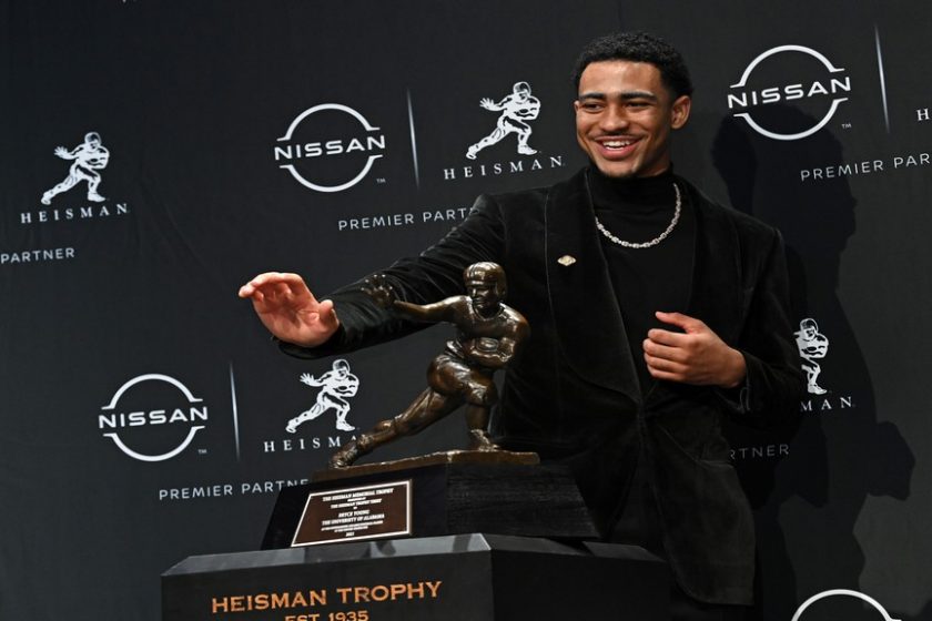 Bryce Young kapta a Heisman-trófeát