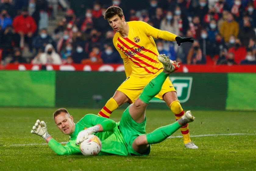 Pontokat vesztett Granadában Xavi együttese