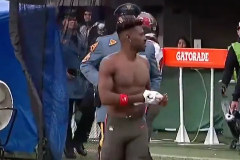 Antonio Brown meccs közben vonult le a pályáról, kirúgták
