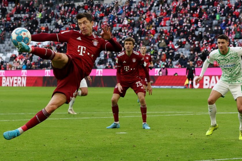 Egy félidő előnyt adott a sereghajtónak a Bayern