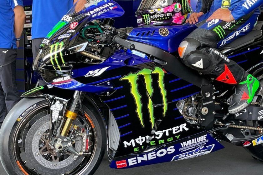 A Yamaha 700 ezer dollárral támogatja Ukrajnát