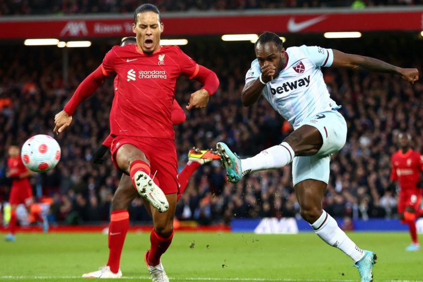 Van Dijk elképesztő rekordja az Anfielden
