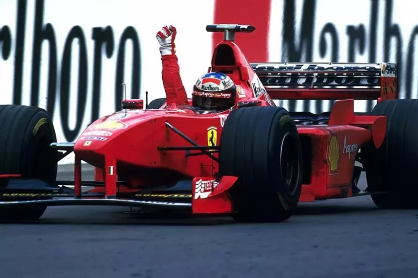 Eladó Schumacher Ferrarija, amivel a 98-as Magyar Nagydíjat nyerte
