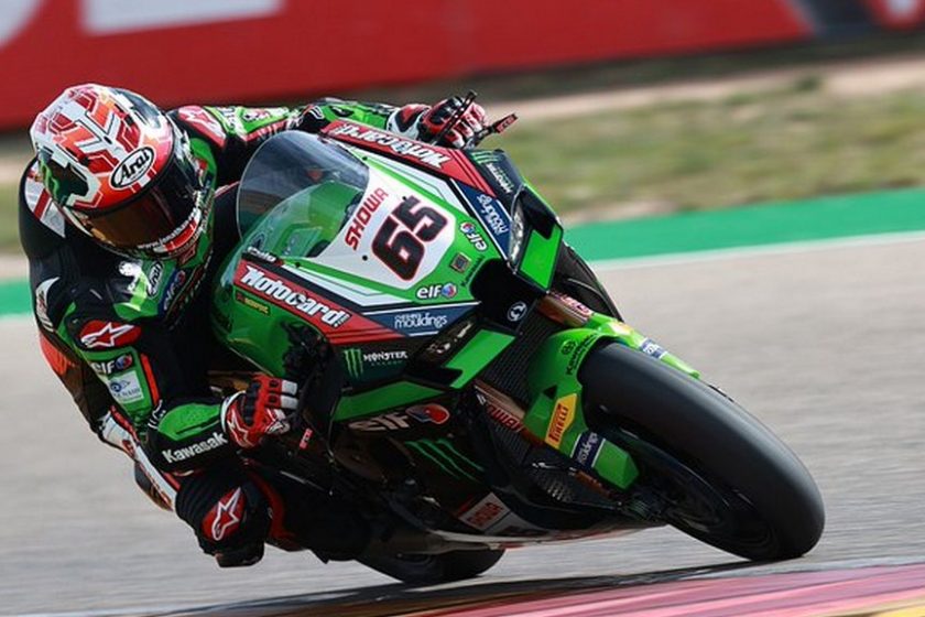 Parádés futammal rajtolt a superbike-vb