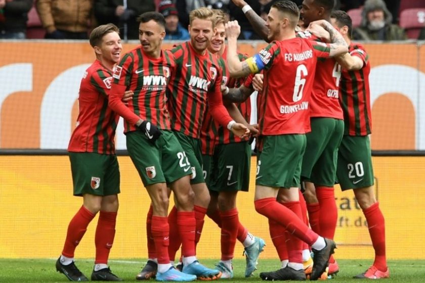 1. perces góllal sokkolta az Augsburg a Wolfsburgot
