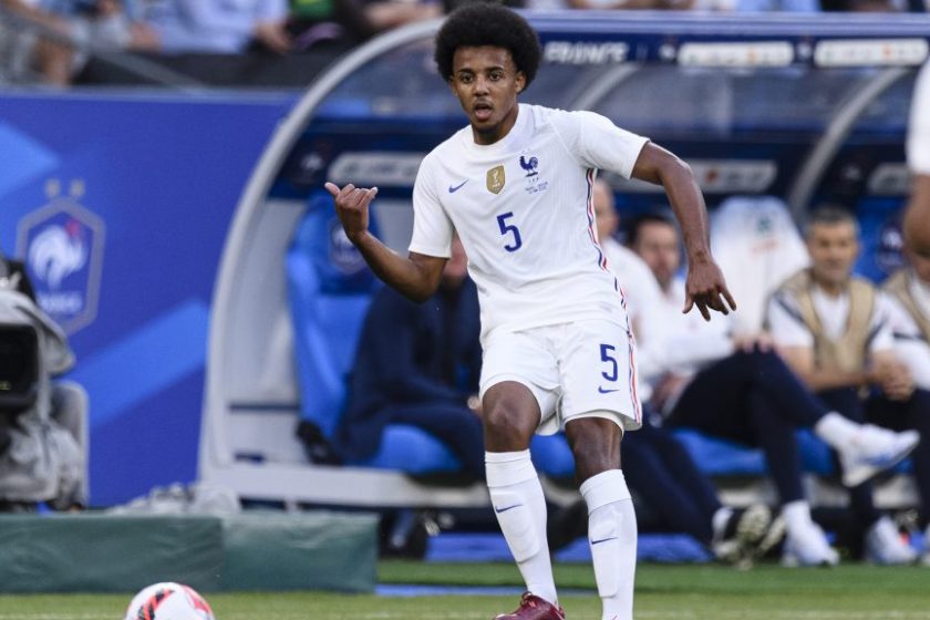 A Chelsea helyett a Barcára szavaz a francia védő