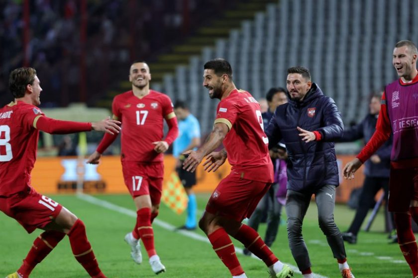Mitrovic kivégezte Svédországot, Izrael feljutott az A-divízióba