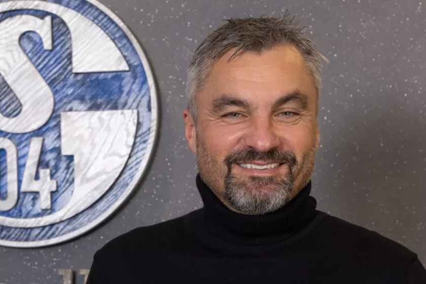 Megtalálta új edzőjét a Schalke