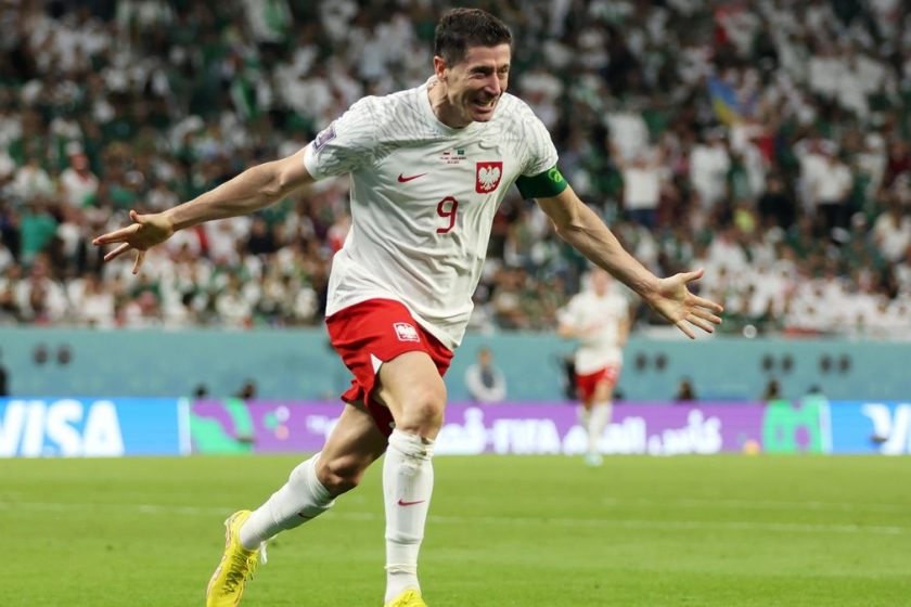 Lewandowski első vb-gólja, a lengyelek verték az argentin verő szaúdiakat