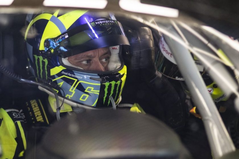 Valentino Rossi harmadik lett a dubaji 24 órás versenyen