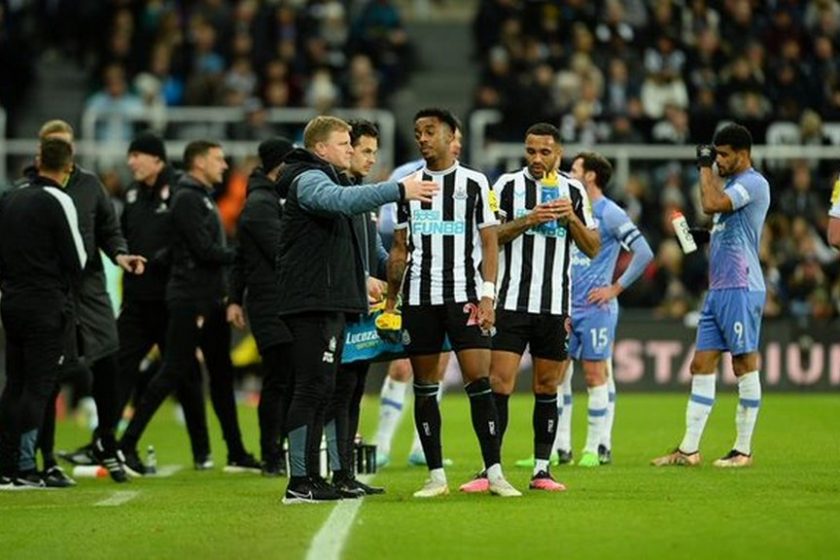 A Newcastle folytatta menetelését