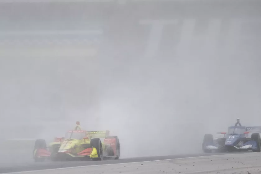 Eredményesen dolgozik az IndyCar az aeroscreen esős problémáján