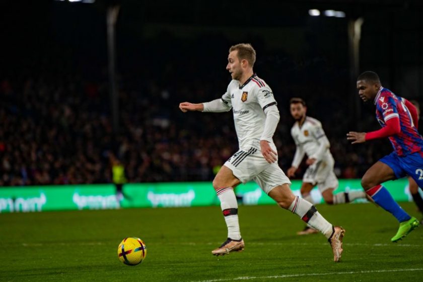Egy félidőn át vezetett, de nem tudott nyerni a ManUnited a Palace otthonában