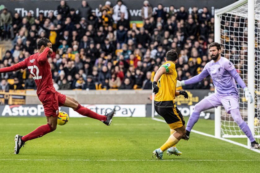 Padlót fogott a Liverpool Wolverhamptonban