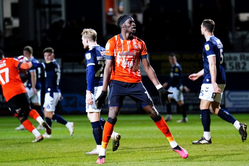 Két góllal is vezetett, de nem került közelebb a feljutáshoz a Millwall