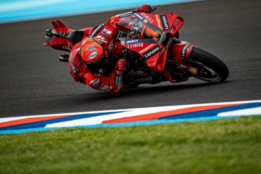 Könnyed motorozással Bagnaiáé az austini sprint
