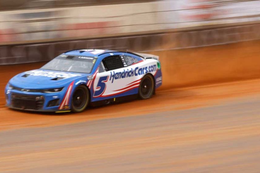 Kyle Larson várja a pole-ból az éjjeli salakos NASCAR-futamot (élő, 01:00, ARENA4, NET4+)