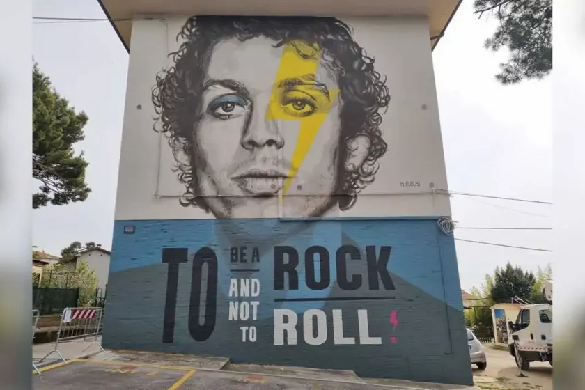 Falfestményt kapott szülőfalujában Valentino Rossi