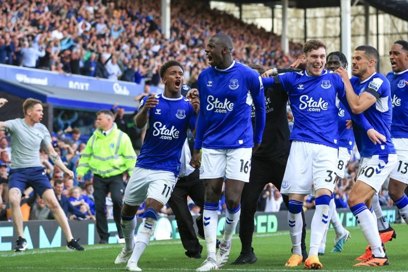 Kiesett a Leeds és a Leicester, megmenekült az Everton