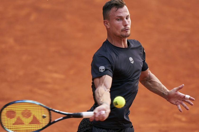 Bondár és Fucsovics is sikerrel vette az első fordulót Rómában