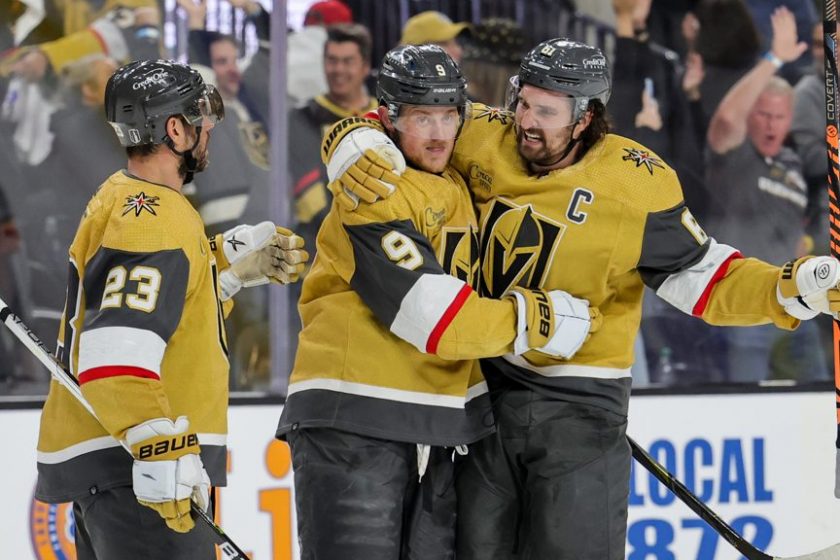 Tízgólos meccs Las Vegasban, fölényesen nyert a Hurricanes