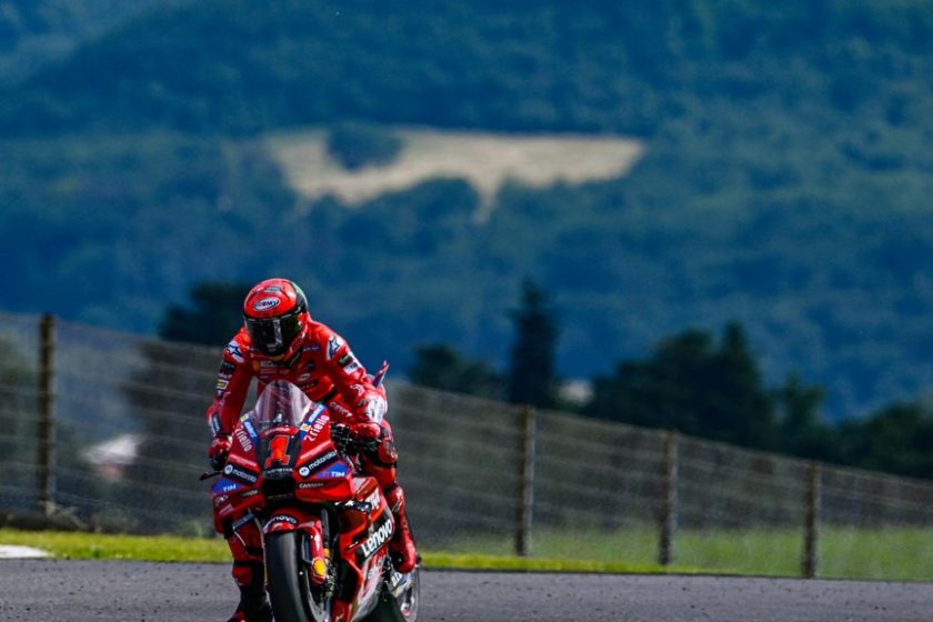 Bagnaia élre állt a második edzésen